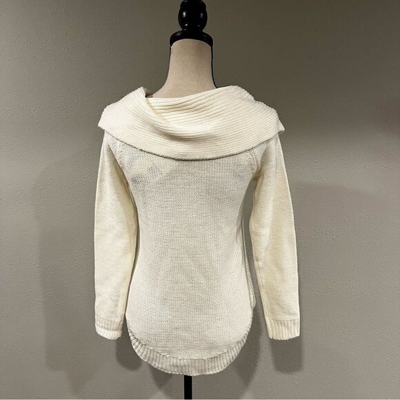 Cowl neck off white sweater - Picture 4 of 11